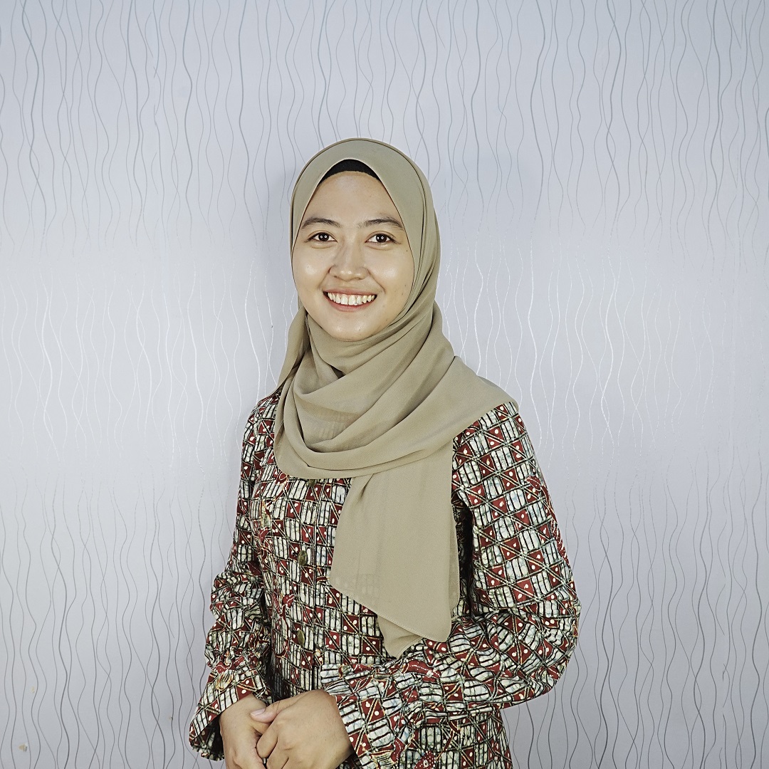 Khusniya Fuadiyah, S.Pd.